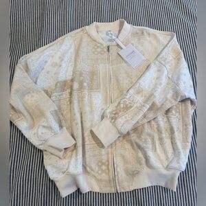Fabletics Beige & Cream Bandana-Print Zip Jacket